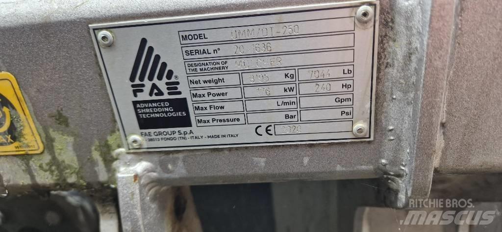 FAE UMM/DT-250 Turbo Машини за кастрене на дървета