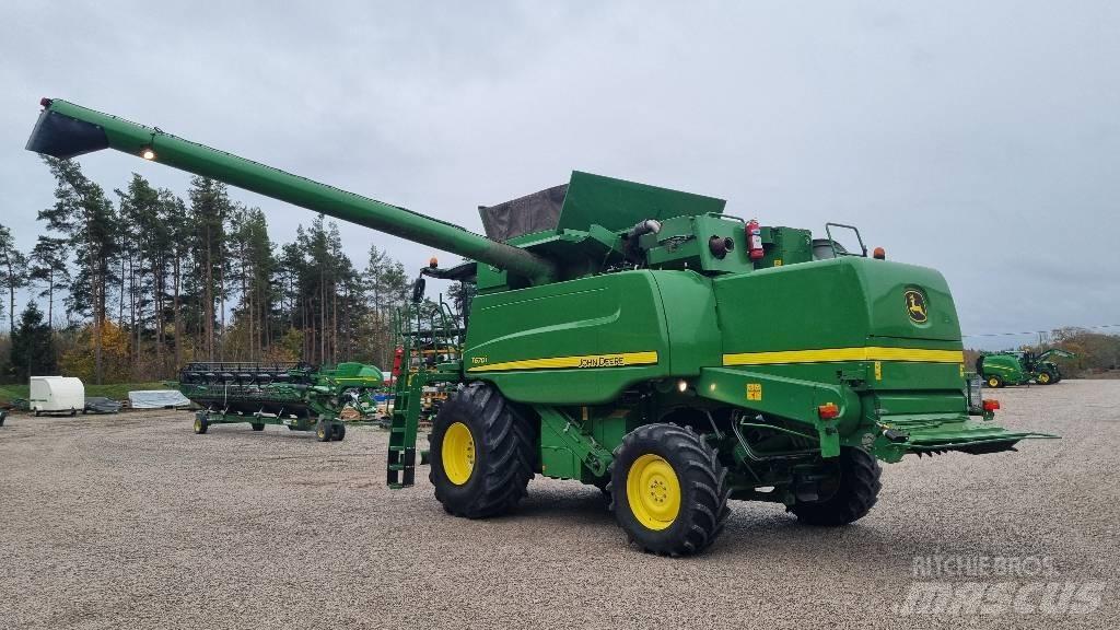 John Deere T670i Комбайни