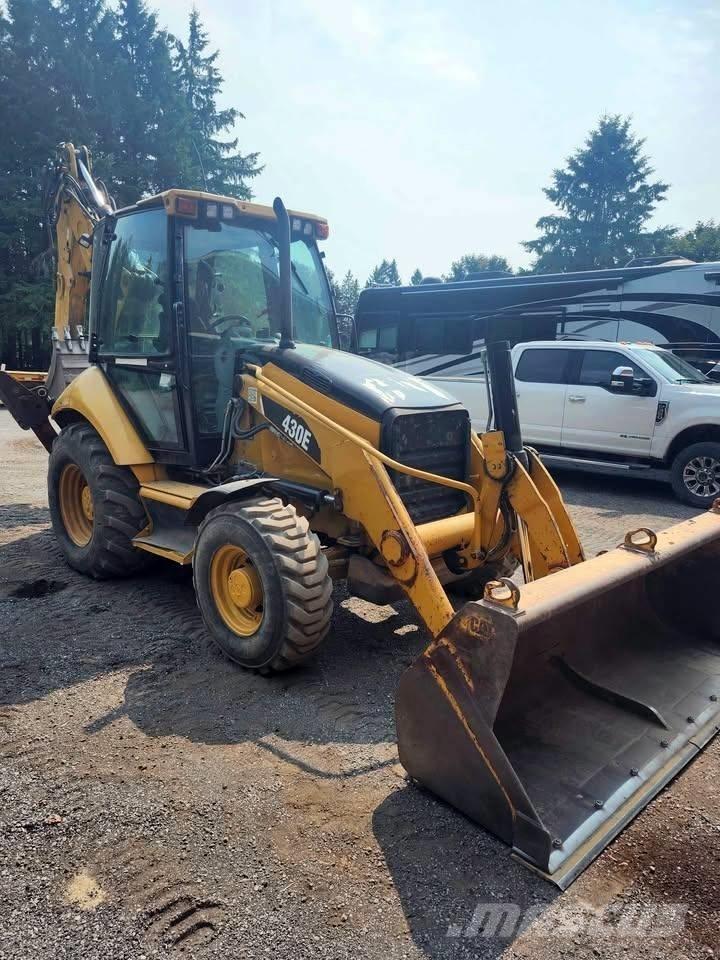CAT 430 E Товарач със заден ексватор