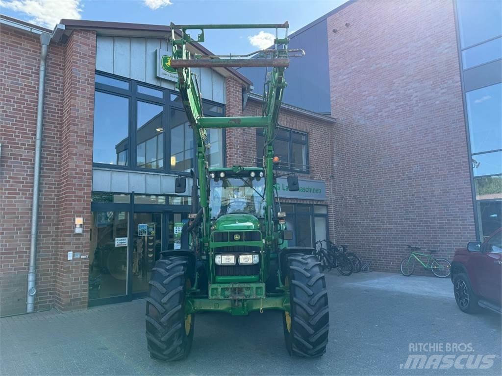 John Deere 6620 Трактори