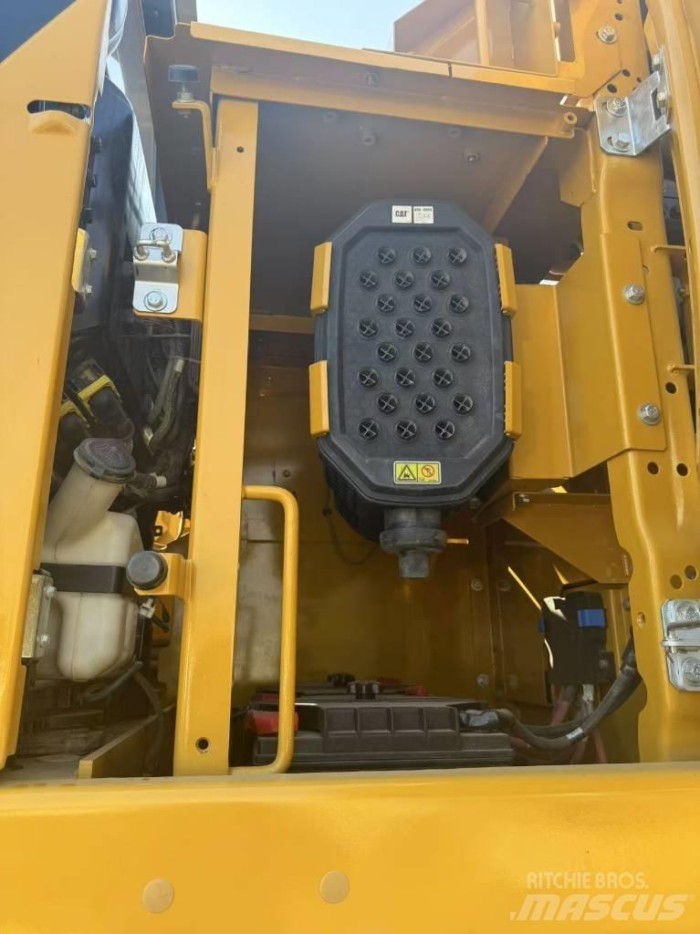 CAT CAT336GC Верижен екскаватор