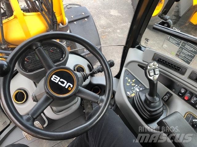 JCB 407 Колесни товарачи