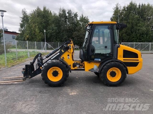 JCB 407 Колесни товарачи