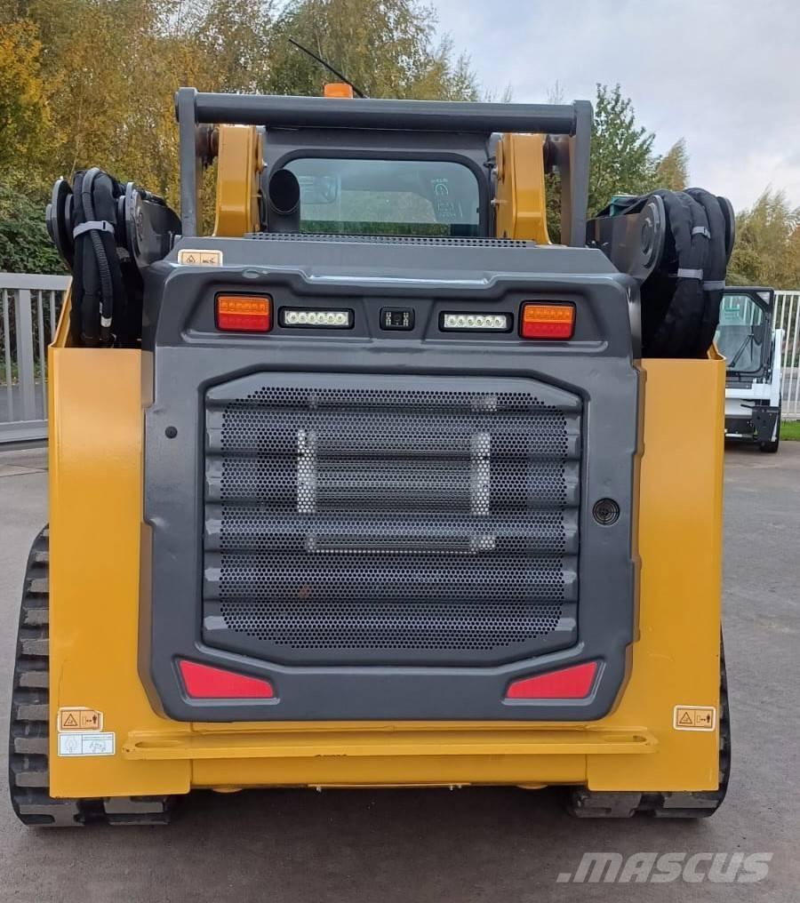 XCMG XC7-TV12 Верижен товарач