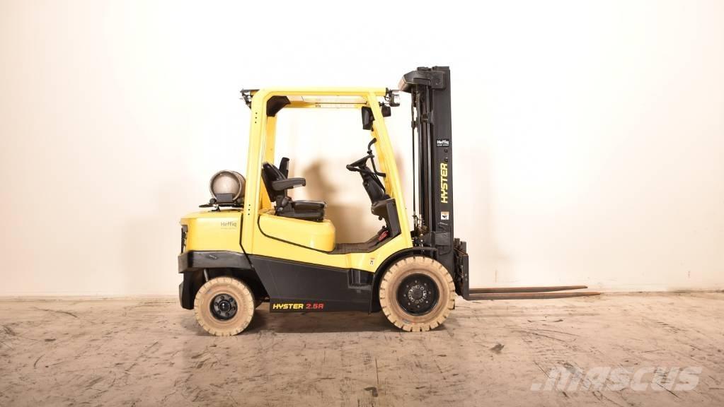 Hyster H2.5A6-L Камиони с АГУ