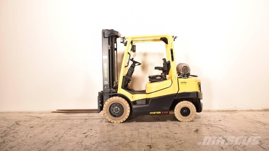 Hyster H2.5A6-L Камиони с АГУ