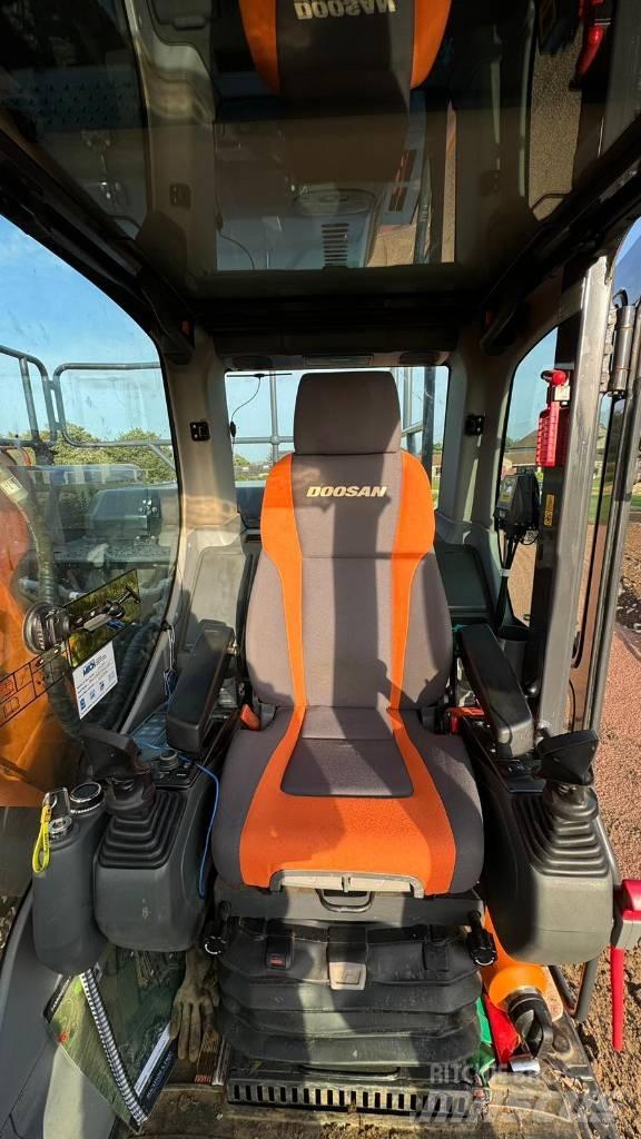 Doosan DX140LC-5 Верижен екскаватор