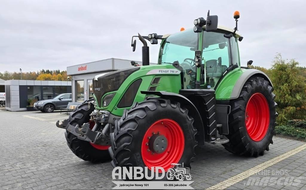 Fendt 716 Vario S4 Трактори
