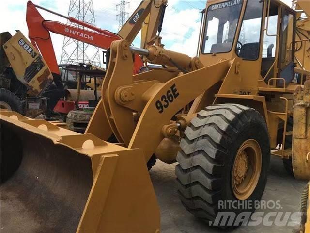 CAT 936 E Колесни товарачи
