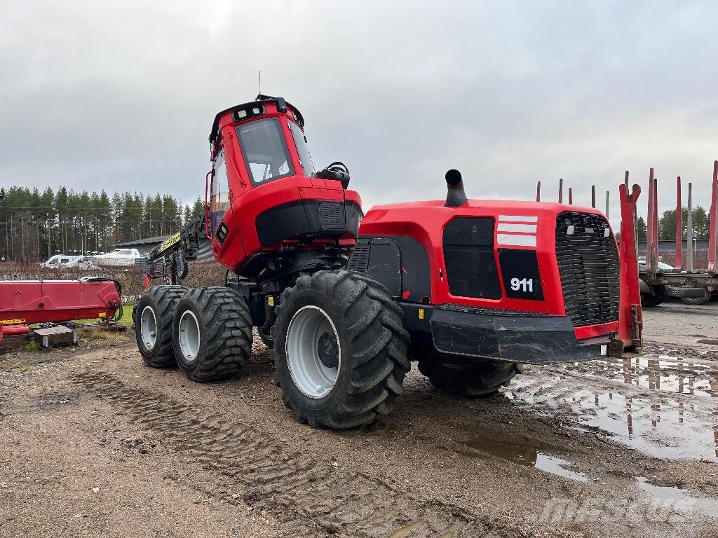 Komatsu 931 Харвестери