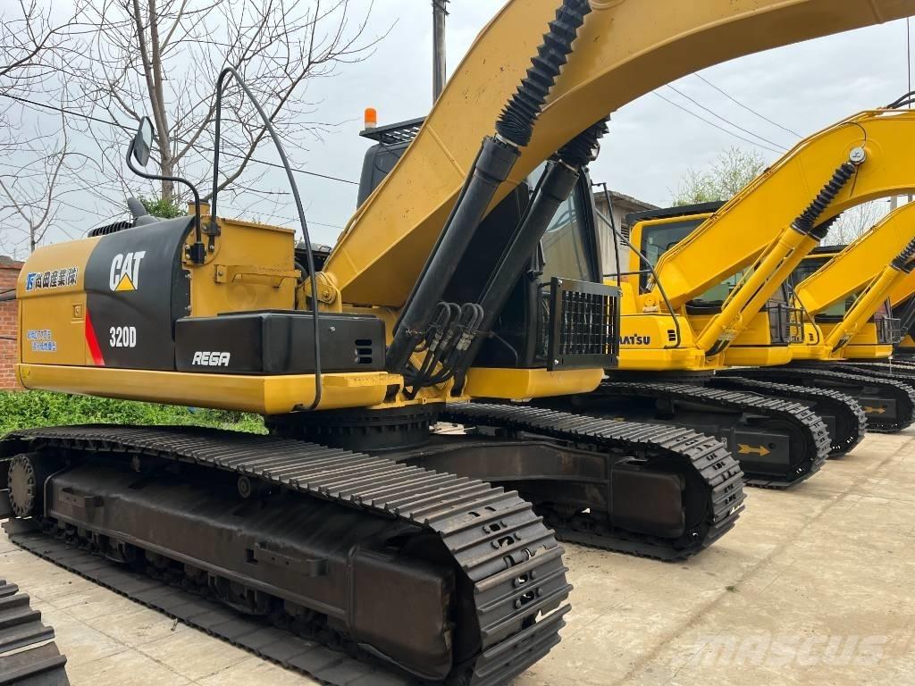 CAT 320 D Верижен екскаватор