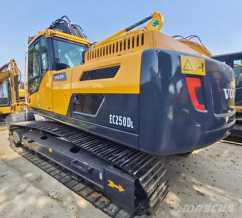 Volvo EC 250 D L Верижен екскаватор