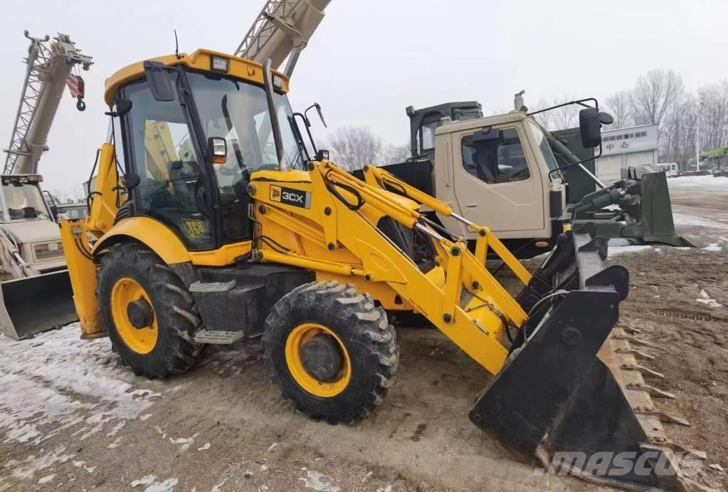 JCB 3CX Товарач със заден ексватор