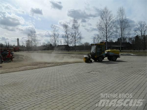 Wulff 2000 Компактни трактори