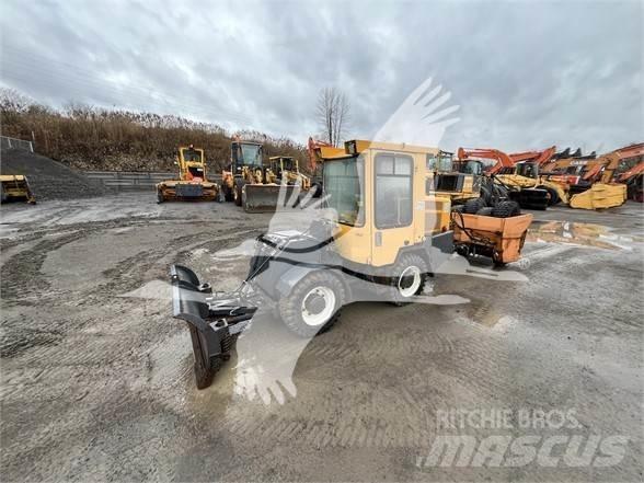 Benco PN1500 Колесни товарачи