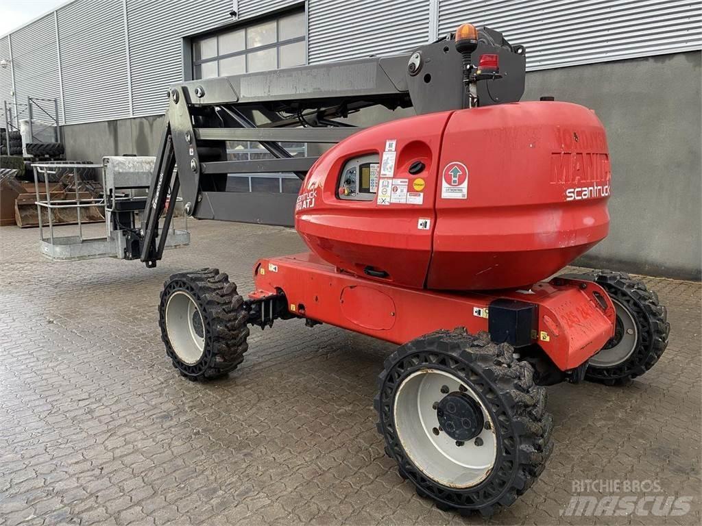Manitou 160ATJ RC Съчленени стрелови подемници