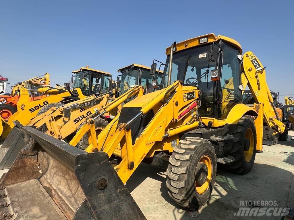 JCB 3 CX Товарач със заден ексватор
