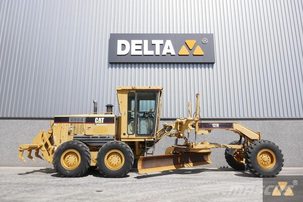 CAT 12H Грейдери