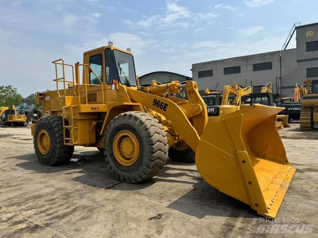 CAT 950E Колесни товарачи