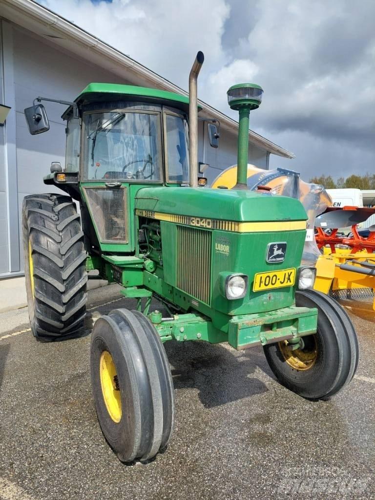 John Deere 3040 Трактори