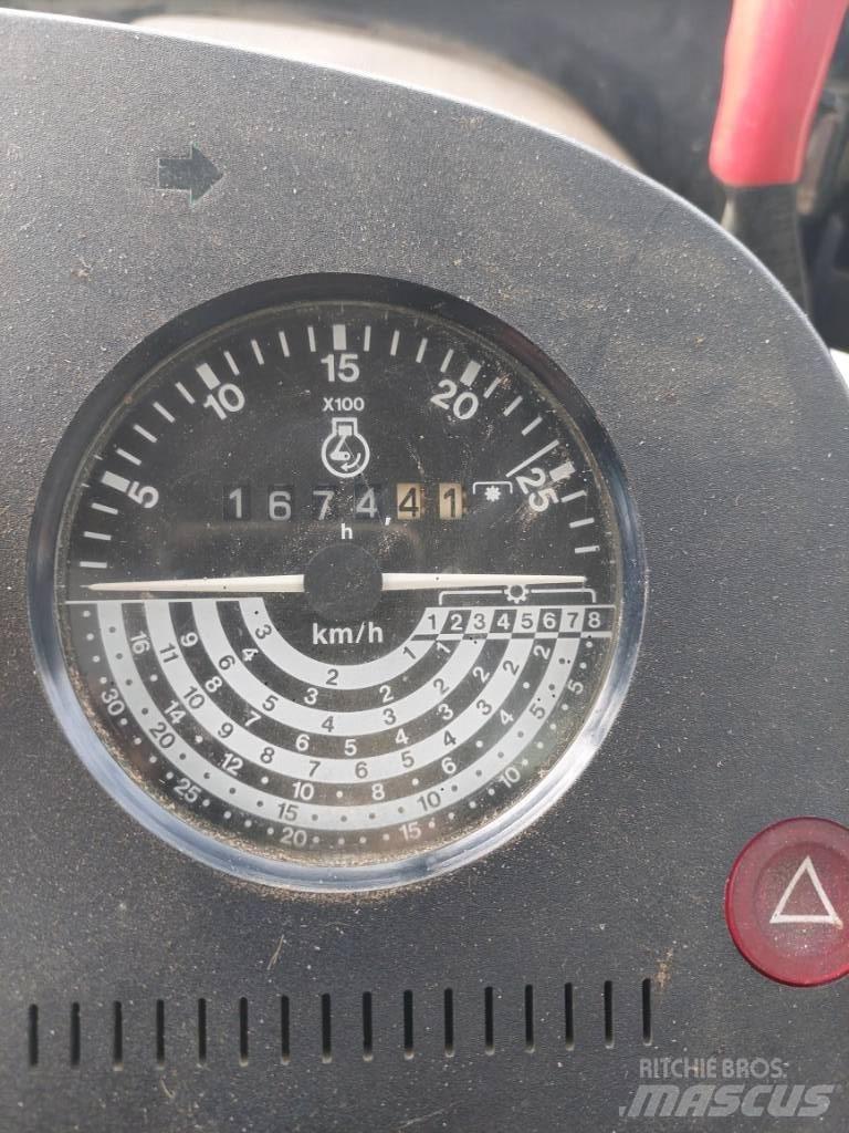 John Deere 3040 Трактори