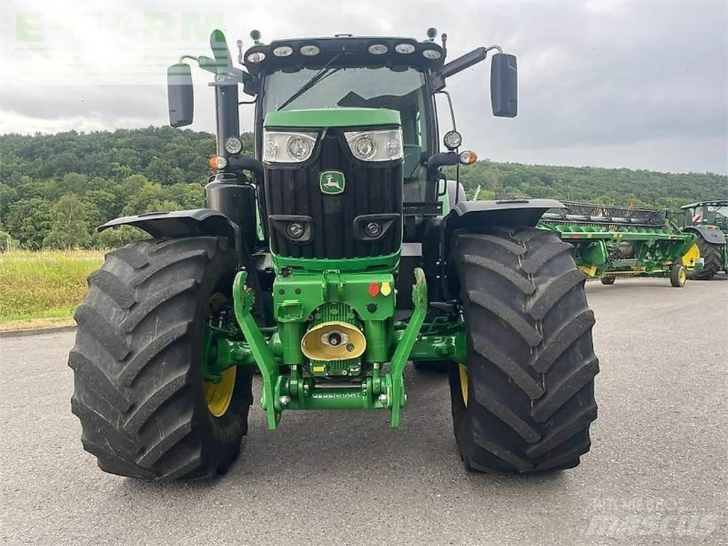 John Deere 6215r Трактори