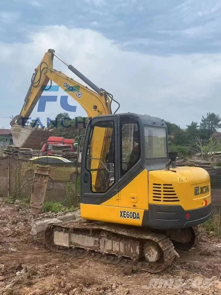 XCMG XE 60 DA Верижен екскаватор