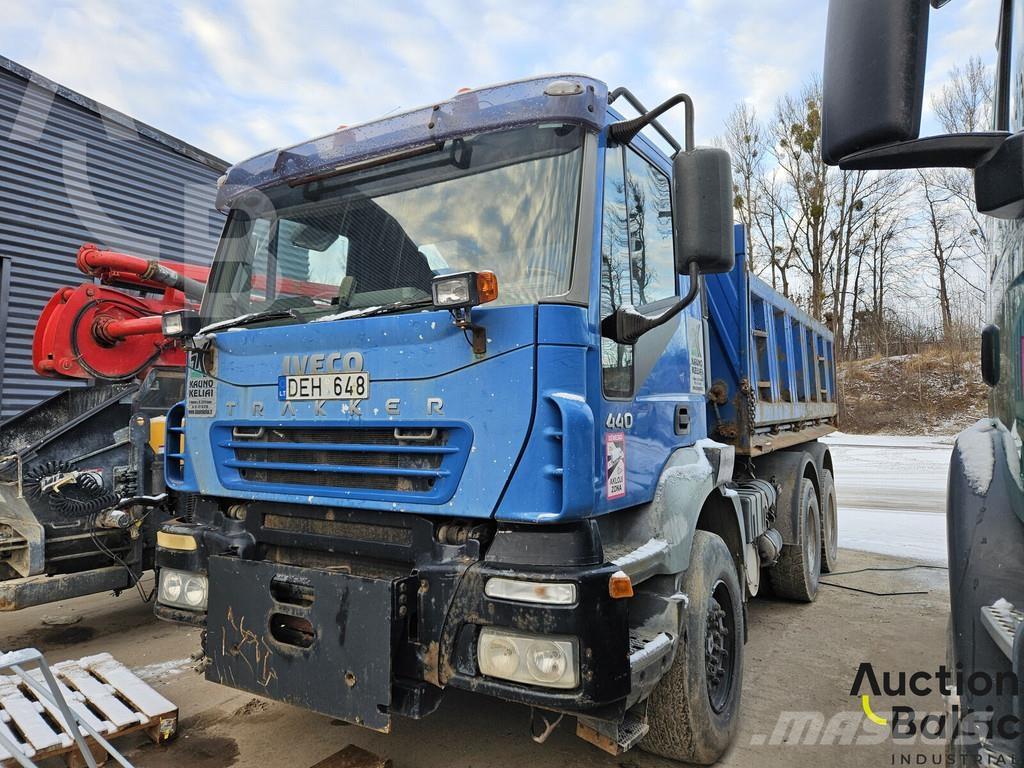 Iveco 260 E44 Самосвал