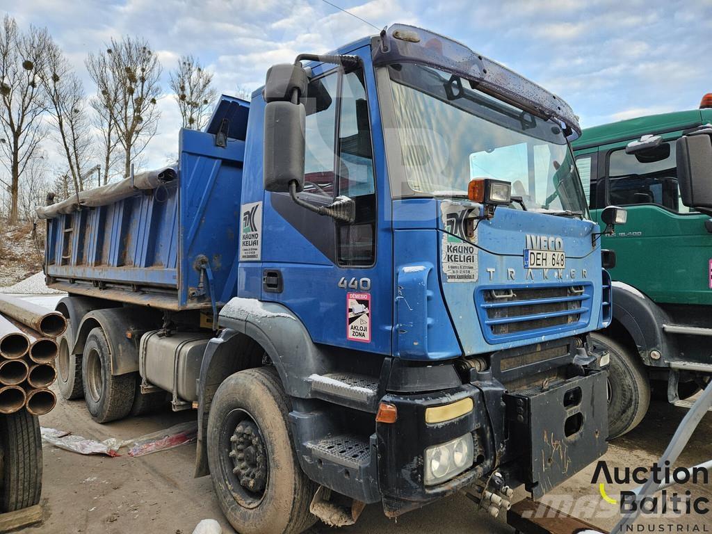 Iveco 260 E44 Самосвал