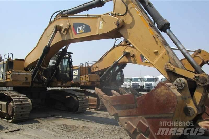 CAT 385C Мини екскаватори < 7 т