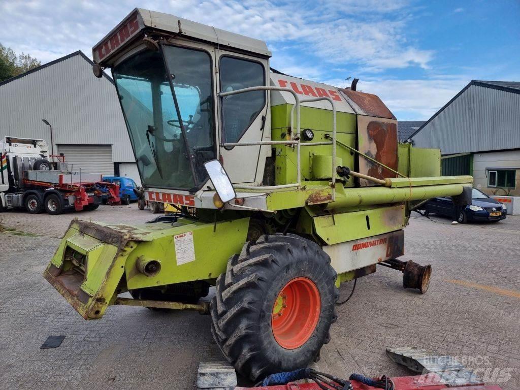 CLAAS 68s Комбайни