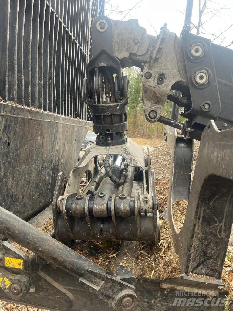 Komatsu 875 Форуардери