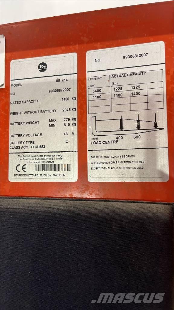 BT RR M 14 Ретрак/ Високоповдигач с изместване на вилката напред