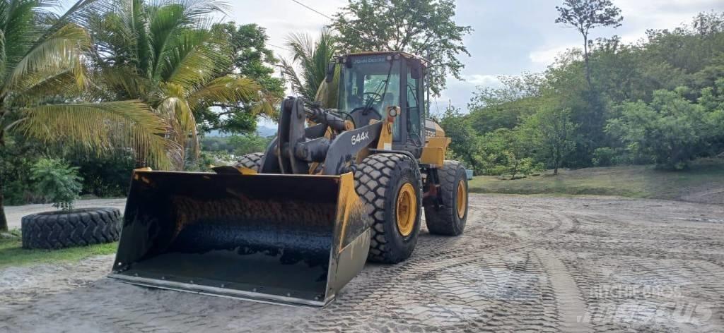 John Deere 644 K Колесни товарачи