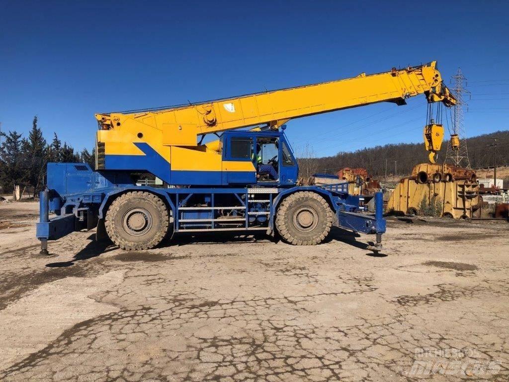 Kobelco RK 450 Кранове за тежък терен