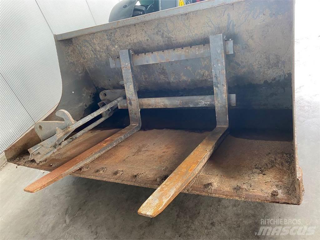 Kramer KT 276 Телескопични повдигачи
