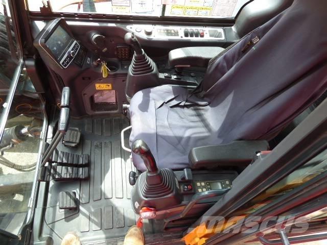 Hyundai HX 85 A Средни екскаватори 7т - 12т