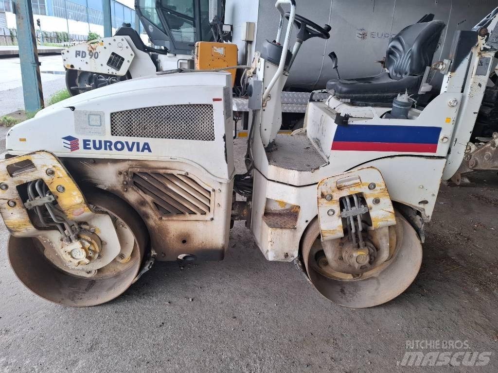 Bomag BW 120 AD-4 Двойни барабанни ролки
