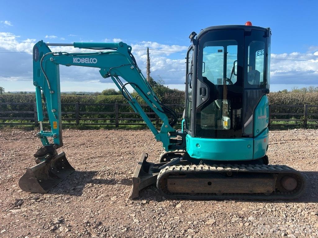 Kobelco SK 28 SR Мини екскаватори < 7 т