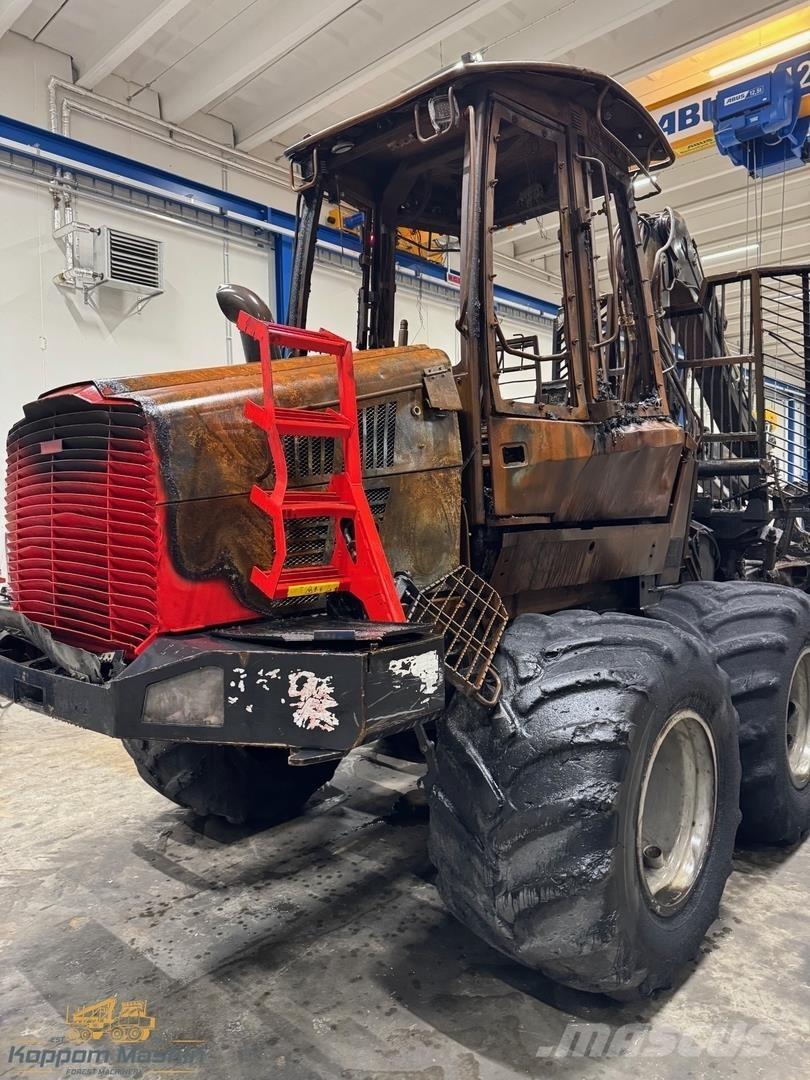 Komatsu 845 Форуардери