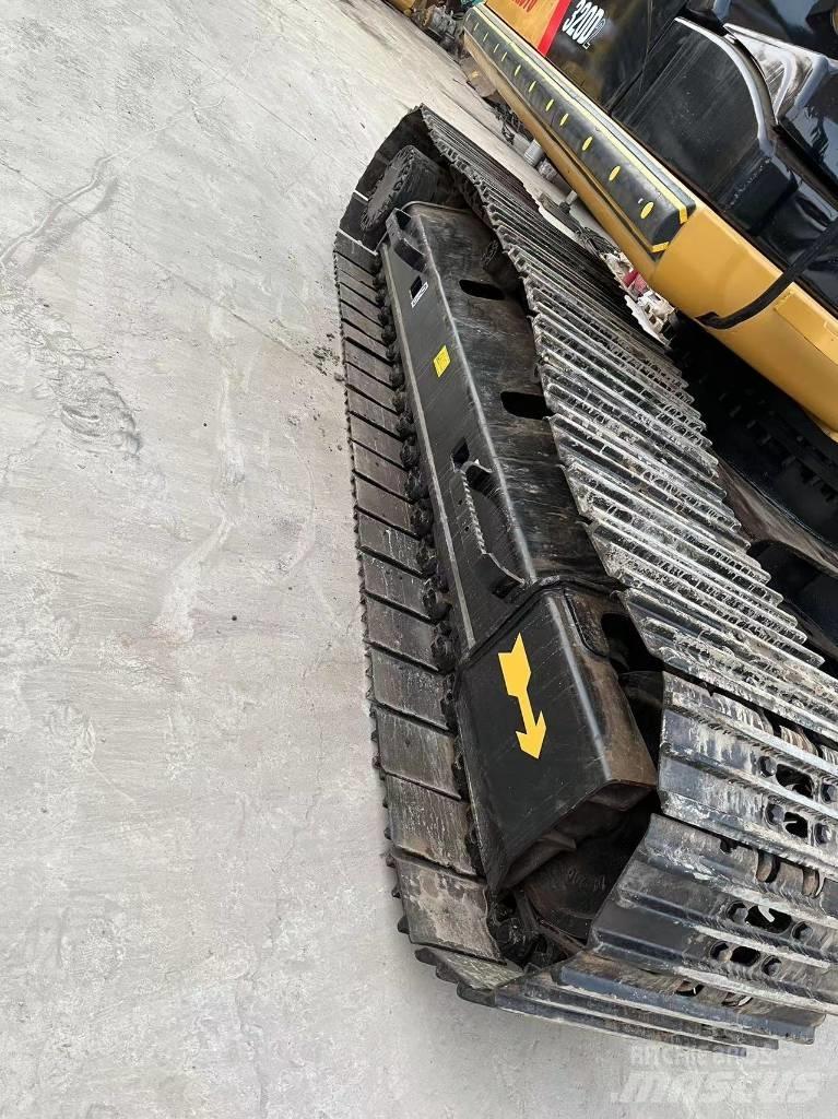 CAT 320 D L Верижен екскаватор