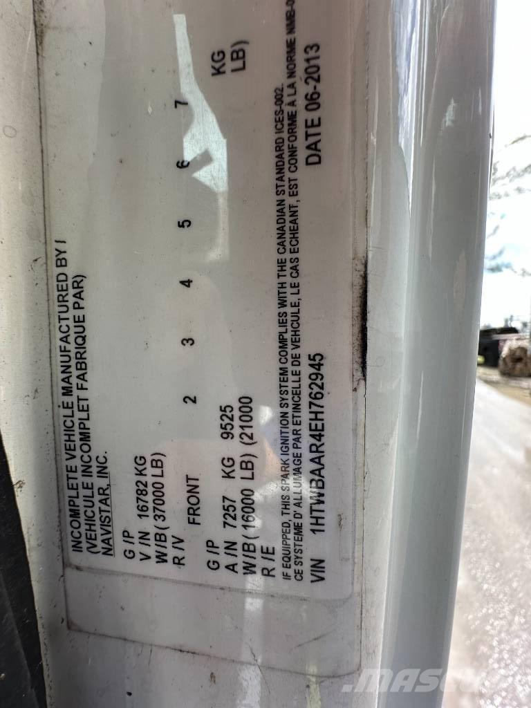 International 7300 Моторизирани платформи с талига