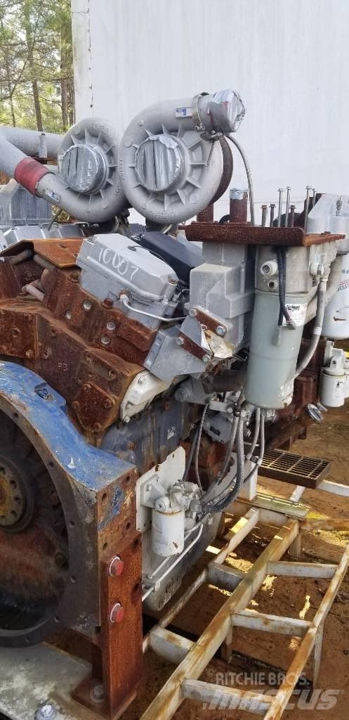 Cummins QST30 Други компоненти