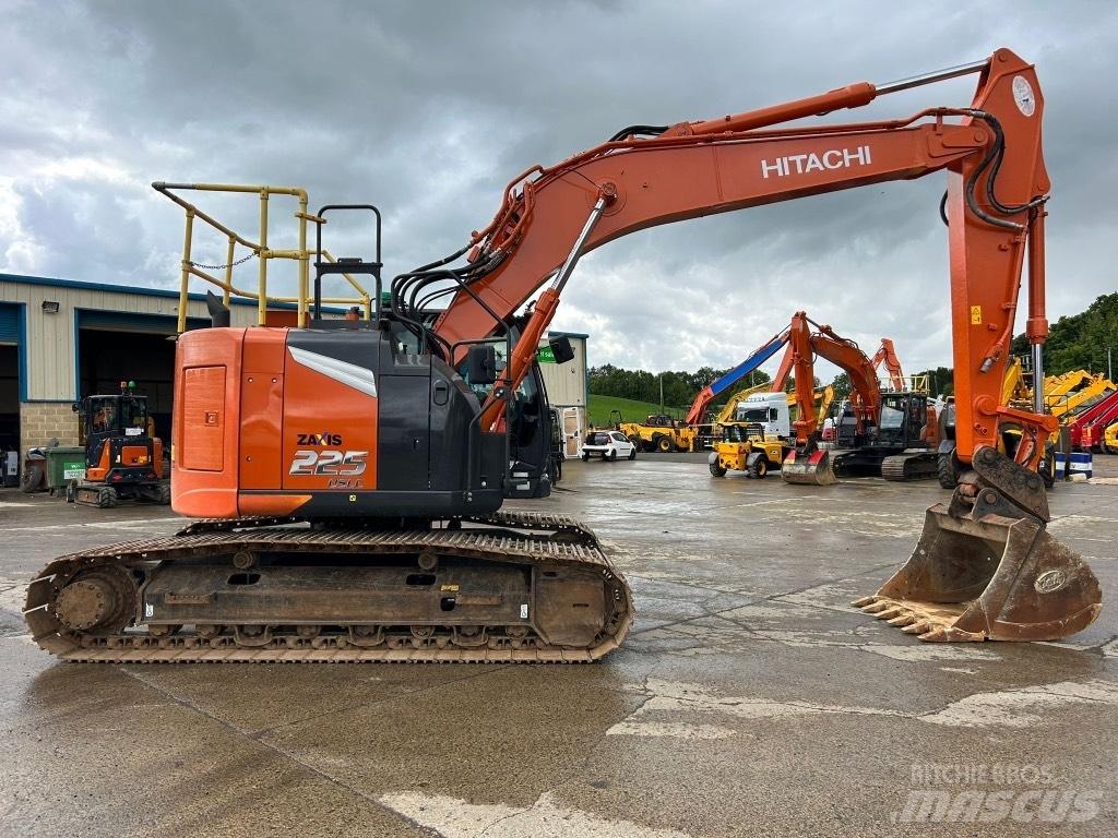 Hitachi ZX225 USLC-7 Верижен екскаватор