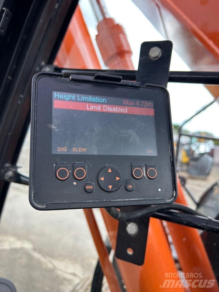 Hitachi ZX225 USLC-7 Верижен екскаватор
