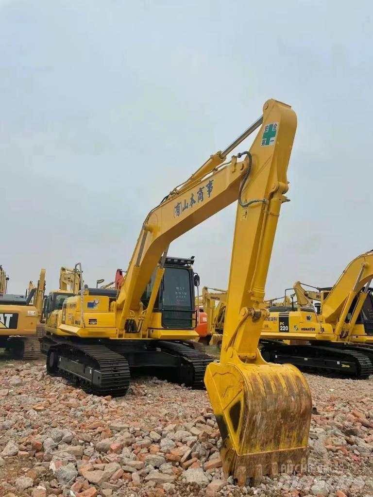 Komatsu PC200-8 Верижен екскаватор