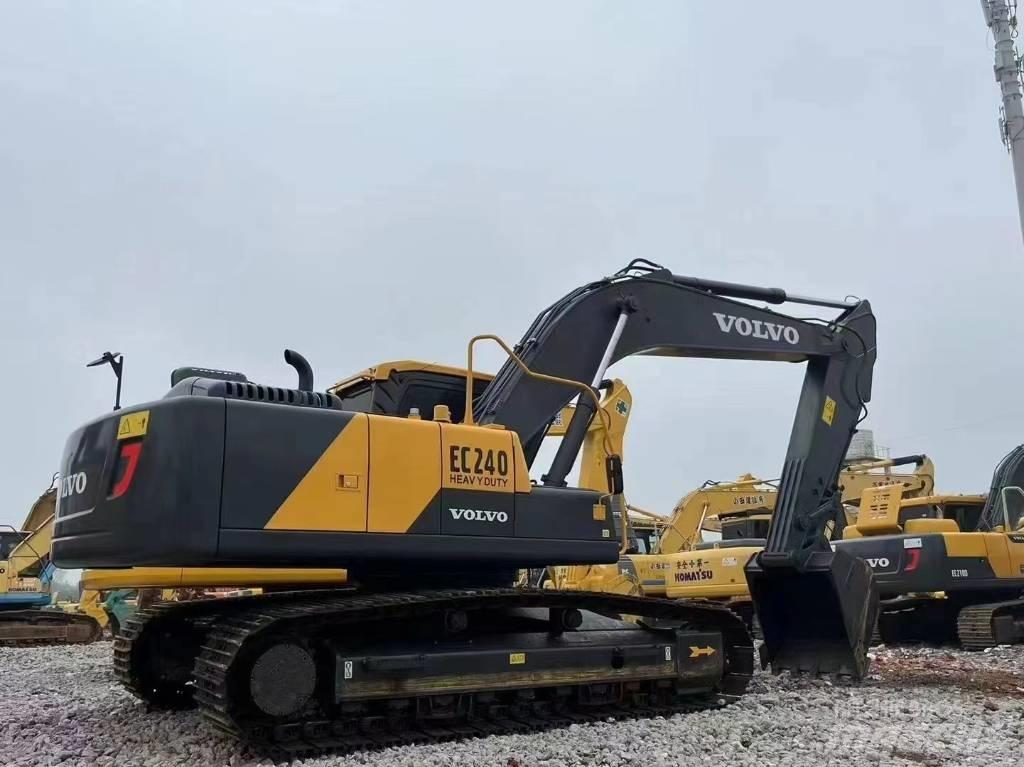 Volvo EC 240 Верижен екскаватор