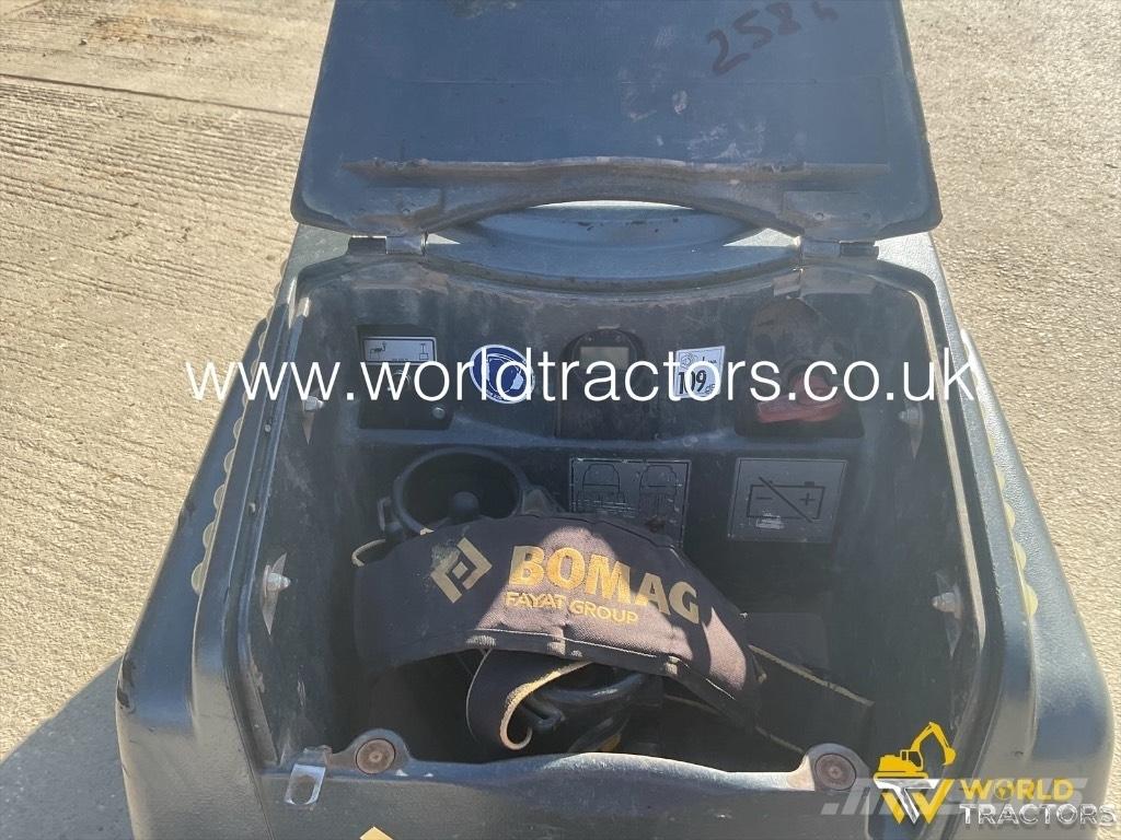 Bomag BMP 8500 Уплътнители за плочи
