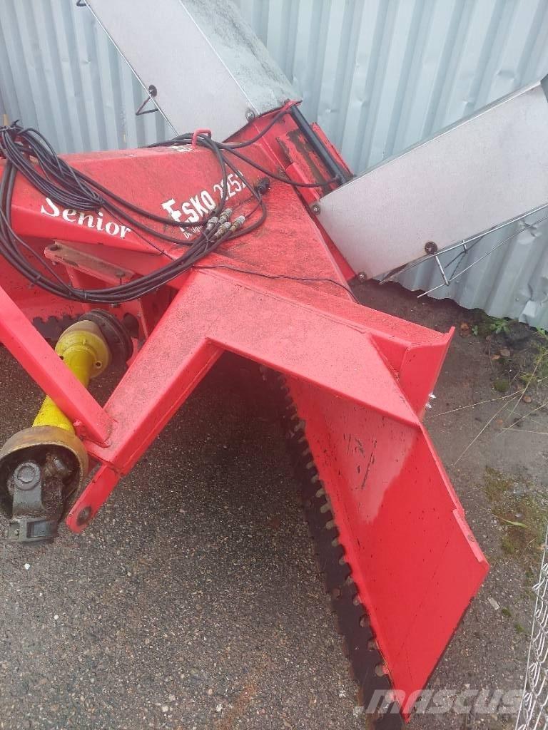 Esko 2252 H Снегохвъргачки
