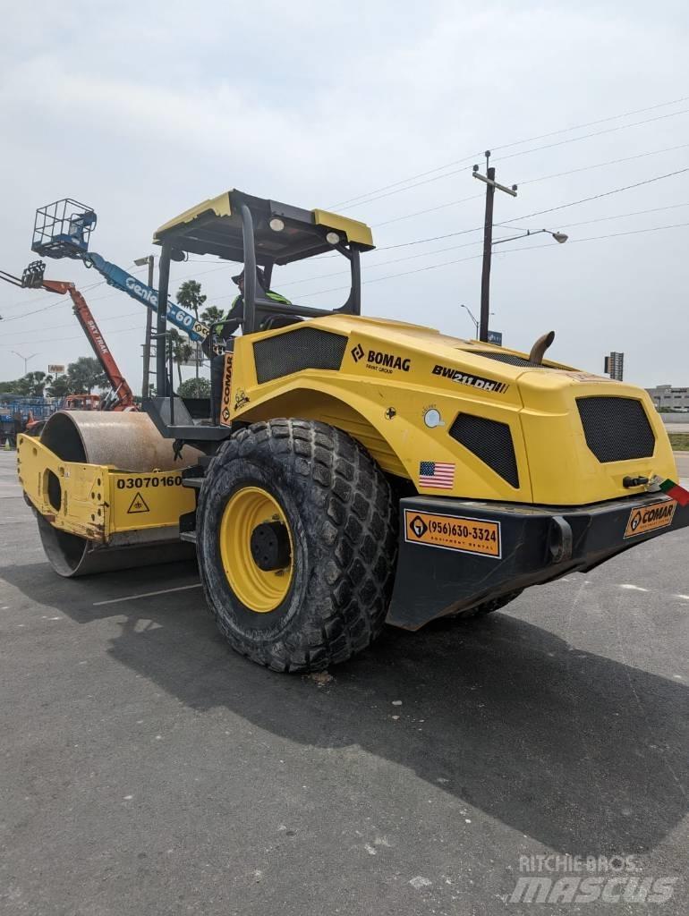 Bomag BW 211 DH-5 Еднобарабанни ролки
